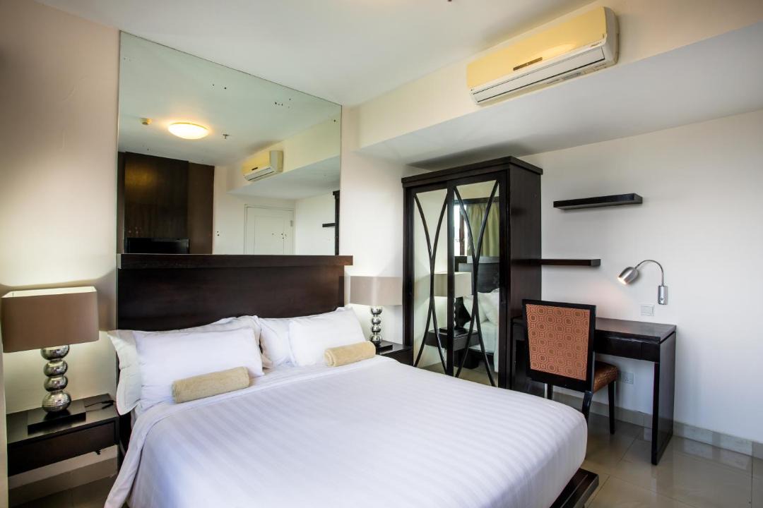 Photo of Bedroom in Kartika Plaza