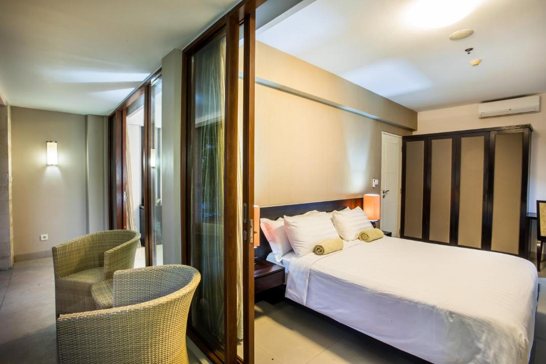 Photo of Bedroom in Kartika Plaza