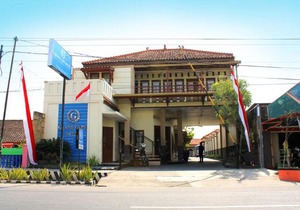 Grand Cepu Hotel in Cepu