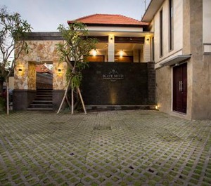 Kayu Suar Villas 