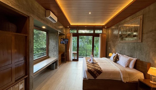 Suite, Valley View