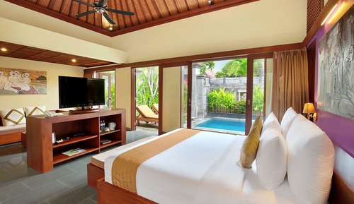 1 Bedroom Pool Villa with Floating Breakfast