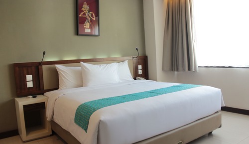 Premier Room