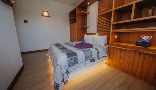 Standard Room, 1 King Bed