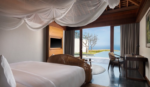 Cliff Pool Villa - Three Bedrooms with Ocean View