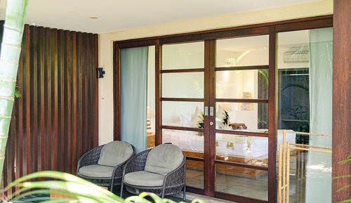 Modern Lodge