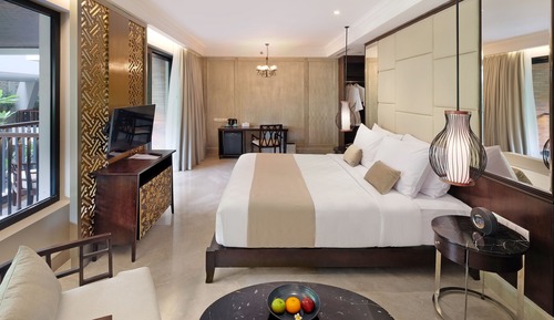 Premier Double Room, Pool View