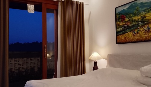 Comfort Double Room, 1 Queen Bed, Private Bathroom, Hill View