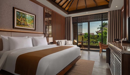 Premier Balcony Suite