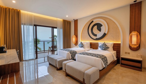Deluxe Double or Twin Room, Patio, Sea View