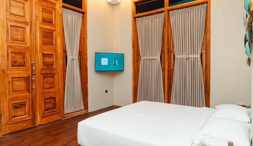 Deluxe Room, 1 King Bed