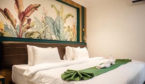 Signature Room
