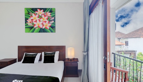 Deluxe Suite, Garden Area