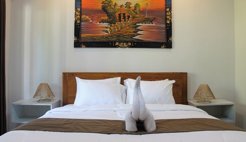 Deluxe Double Room, Private Bathroom, Garden View