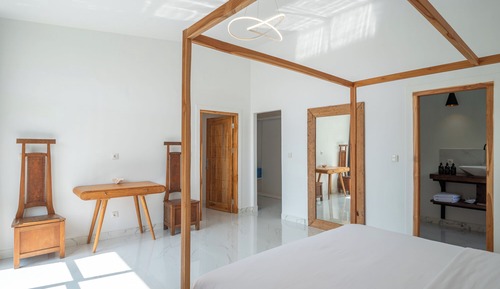 Three Bedroom Villa with Private Pool and Fully Equipped Kitchenette