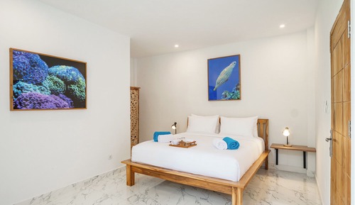 Larger Studio with King Bed