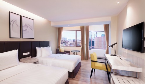 Deluxe Double or Twin Room