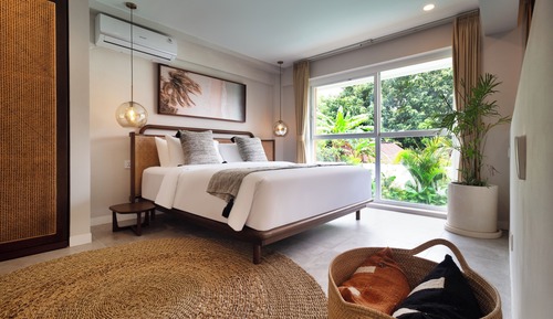 One Bedroom Loft Pool Access with Fully Equipped Kitchenette