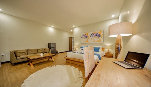 Luxury Villa, Multiple Beds