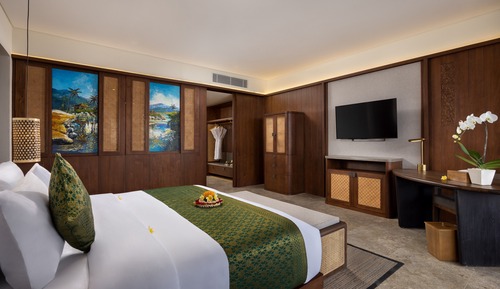 Grand Suite with Garden View
