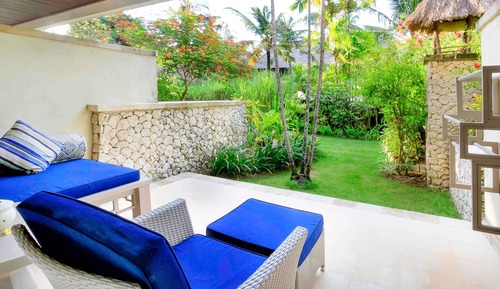 Deluxe Room, 1 King Bed (Garden Wing Separated from the Beach by the Road)