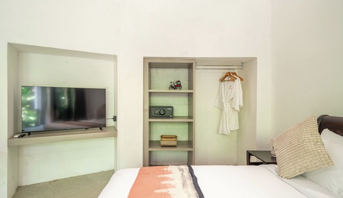Luxury Villa, 3 Bedrooms, Garden View