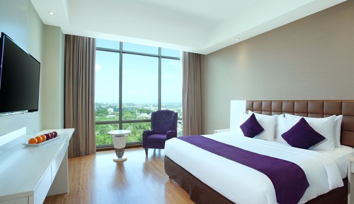 Deluxe Queen Bed Room