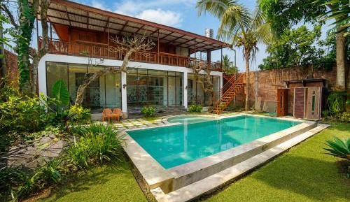 Three-Bedroom Villa