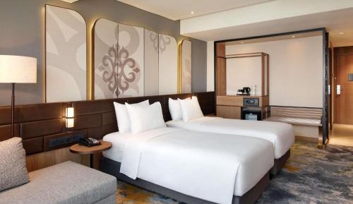 Deluxe Room Twin Beds