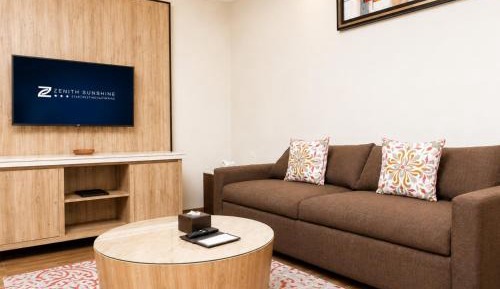 Three-Bedroom Pavilion - Edelweis