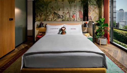 Medium Plus Garden King Room