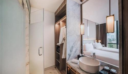 Two Bedroom Club