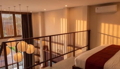 Suite with Pool View