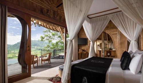 Premiere Pool Villa