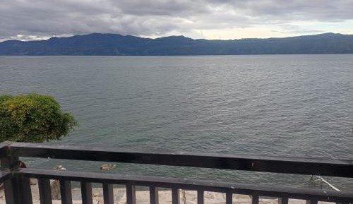 Family Room with Lake View