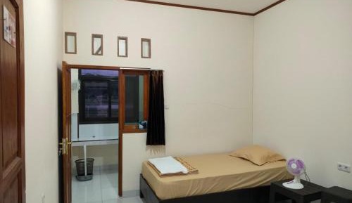 Twin Room with Bathroom