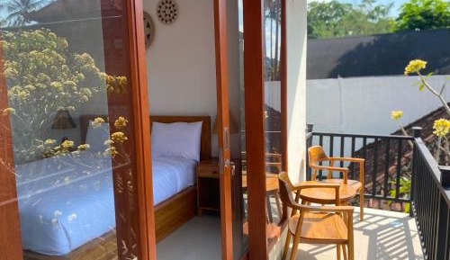 Double Room with Private Bathroom