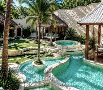 One-Bedroom Villa with Lagoon Pool