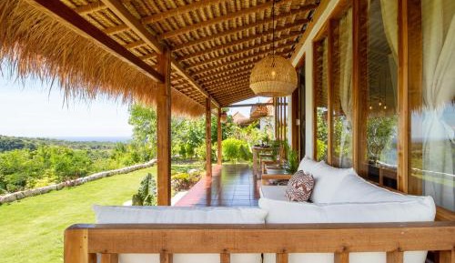 Suite with Mountain View