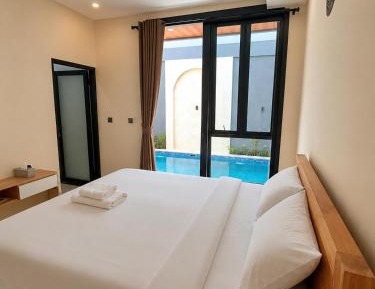Double Room with Pool View