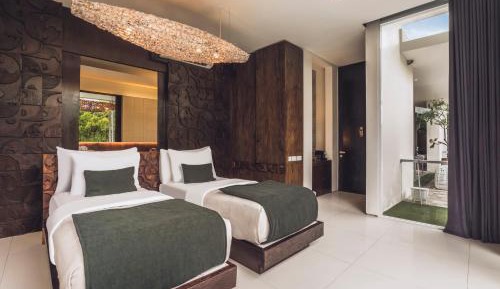 Seminyak Suite Twin