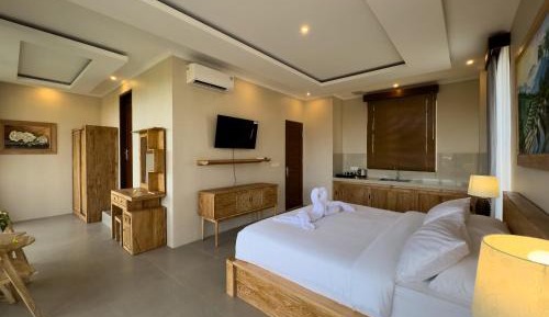 King Room with Pool View