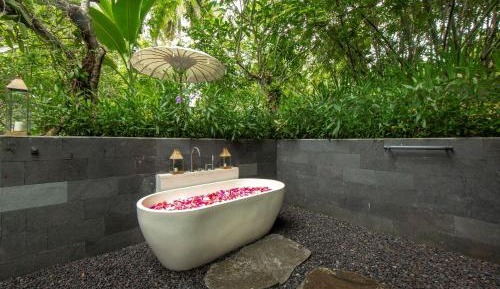 Premier Garden Villa