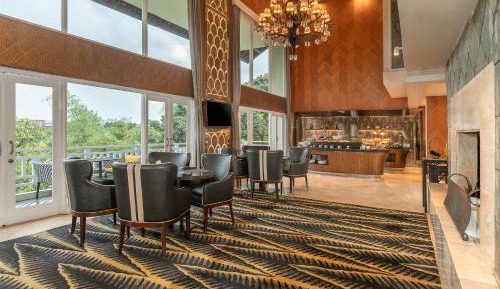 Tower Cabana Twin Room