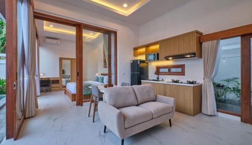 One-Bedroom Private Pool Villa with One-Time Floating Breakfast
