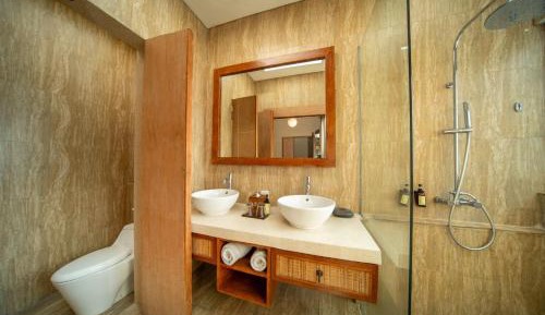 Two-Bedroom Villa with Private Pool and Jacuzzi
