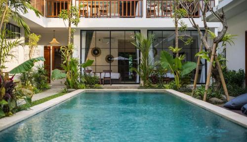 Deluxe Room with Pool View