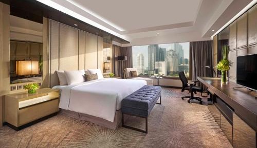 Artsy Suite Room