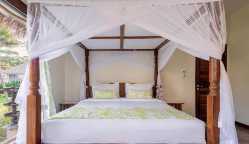 Tembo Family Suite + Bali Safari Park Entrance & Safari Journey