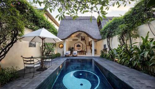 Deluxe One-Bedroom Villa with Private Pool and Bathtub